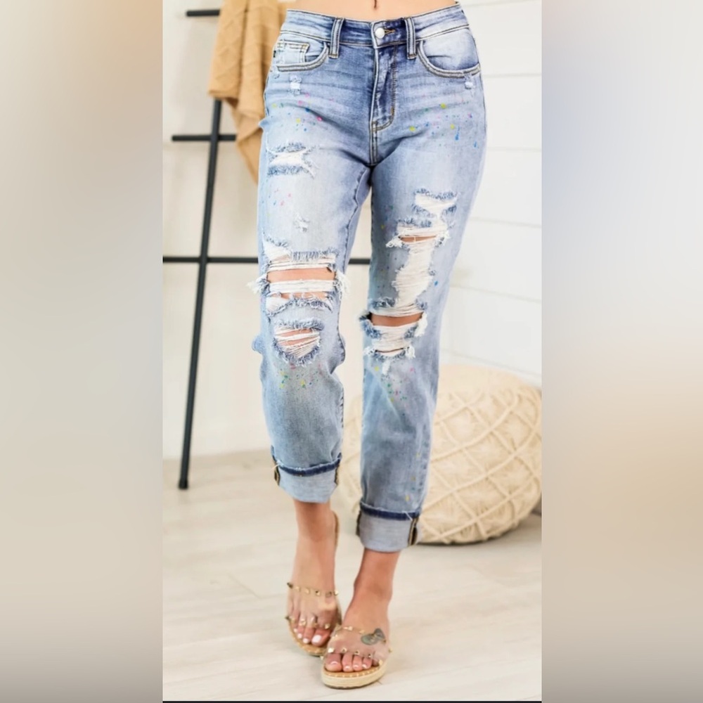 Judy Blue splatter paint boyfriend fit jeans. Size 13/31